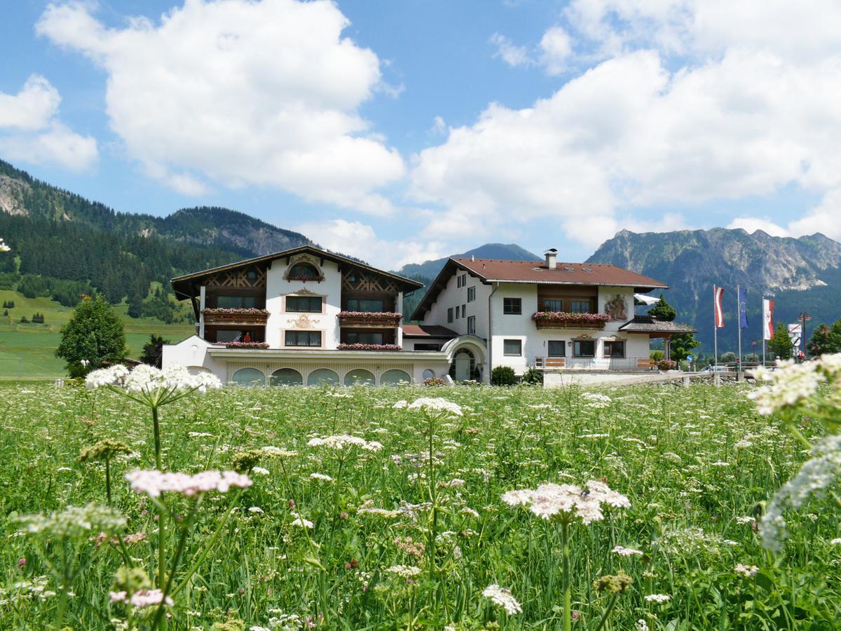 Ferienwohnungen Meusburger Tannheim Exterior foto